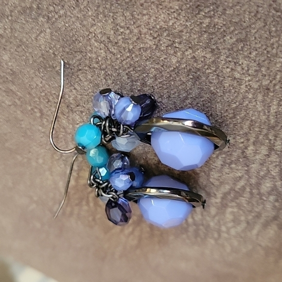 Space Age Gunmetal Framed Beaded Cluster Dangle Hook Nebula Earrings - Picture 3 of 3